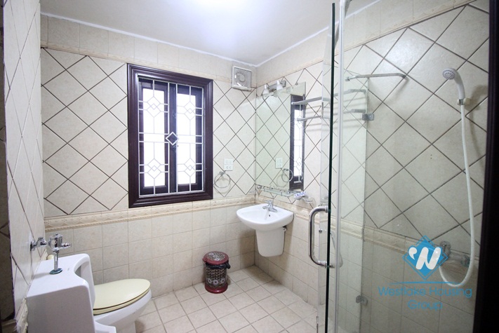 Lakeside house for rent in Trich Sai, Tay Ho, Ha Noi